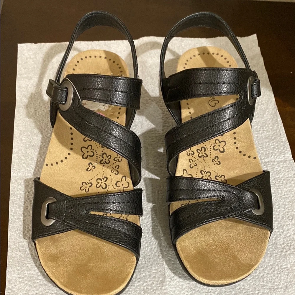 BareTraps Jagger Sandals - Picture 4 of 4